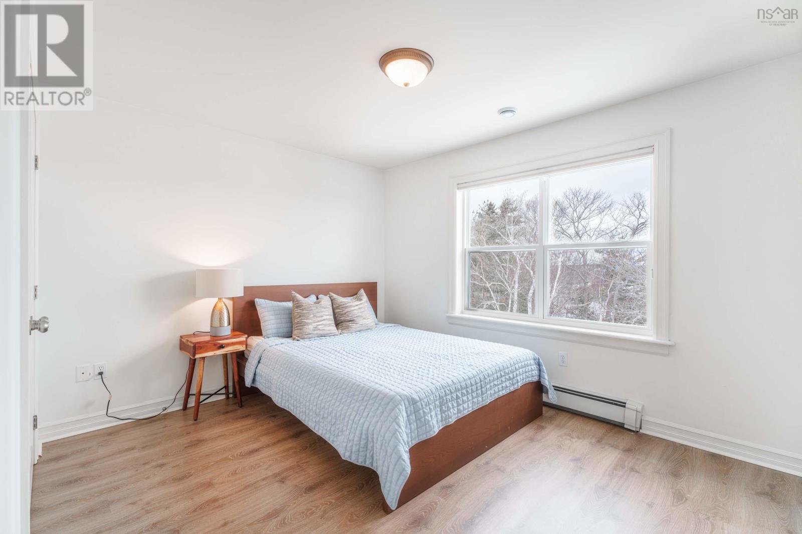 Property 27 of 49 of 15 Kingsbury Way