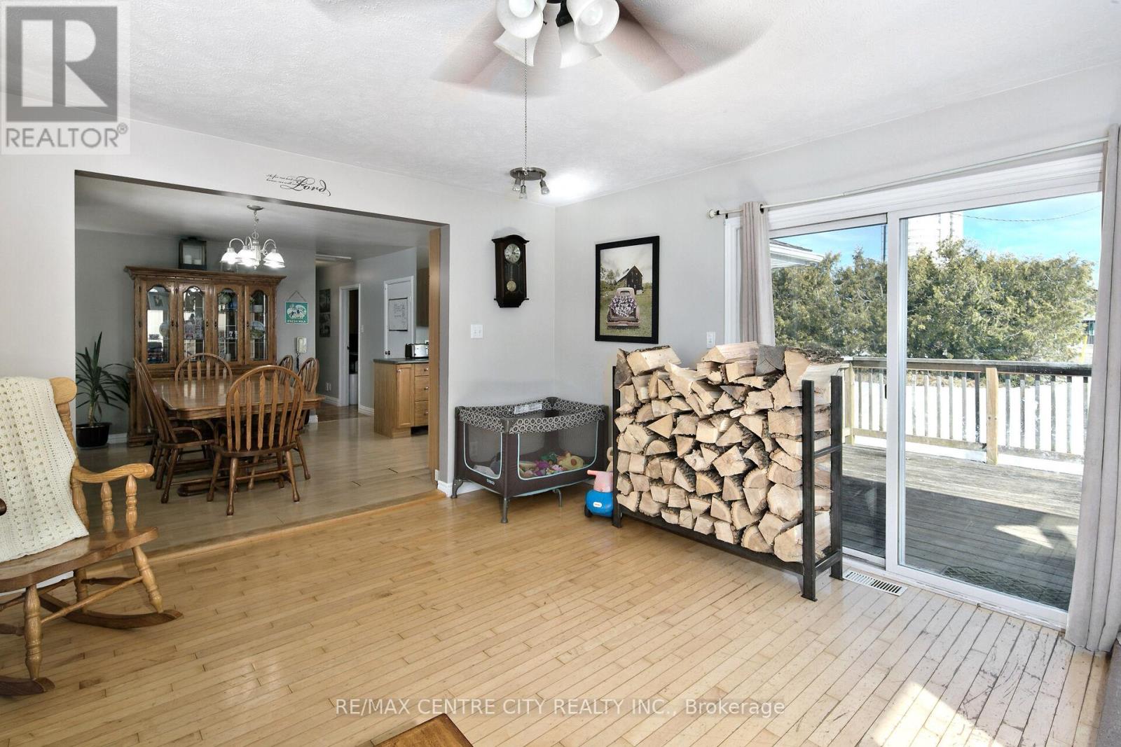 310135 KEMBLE ROCK ROAD — photo 22
