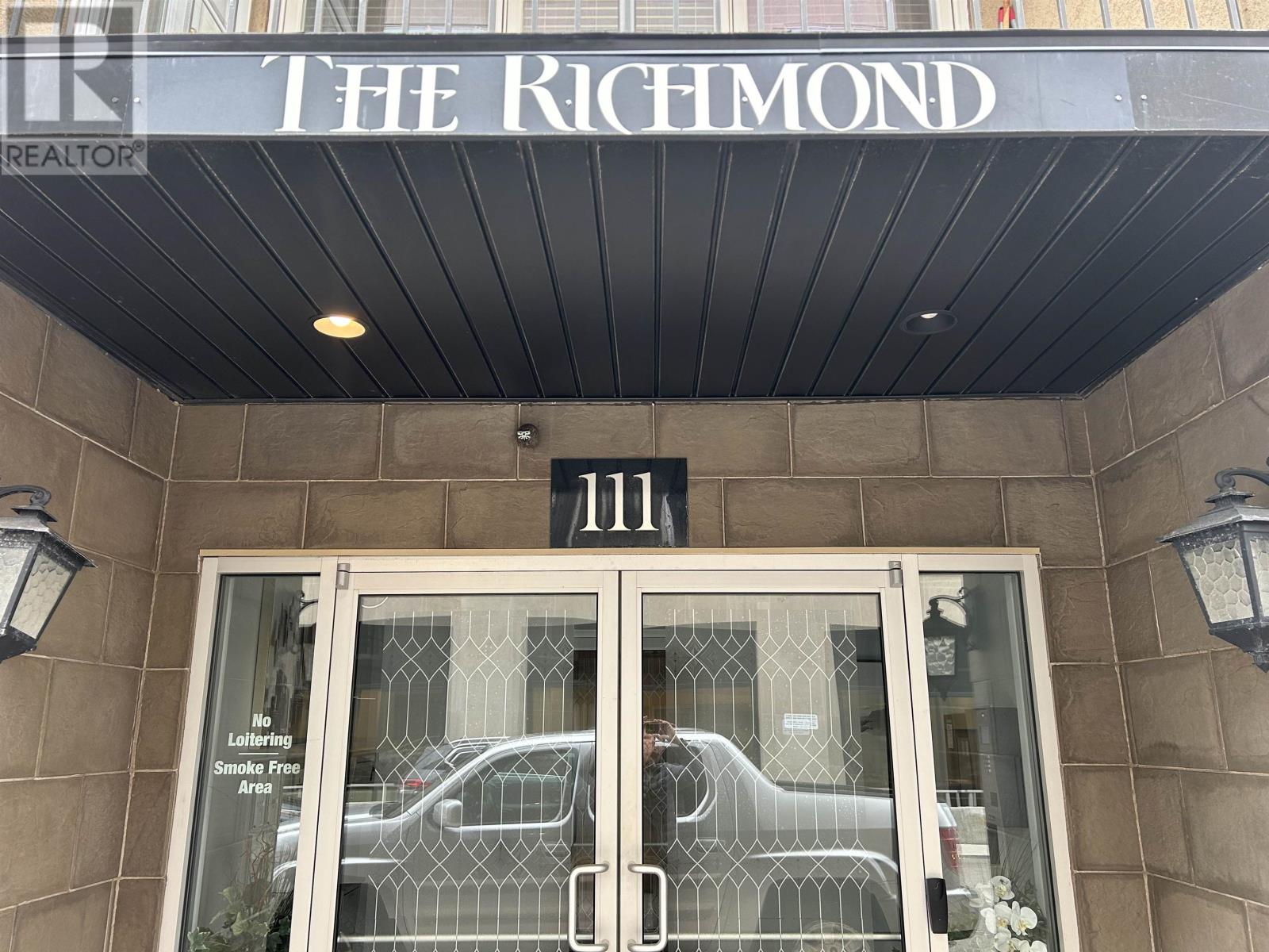202 111 Richmond Street - 1