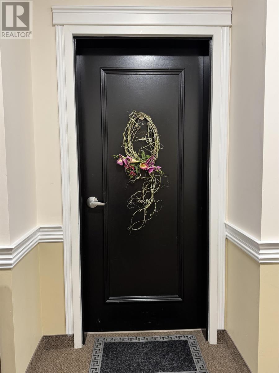 202 111 RICHMOND STREET - Image 2