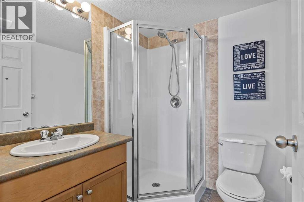 Single Family House for Sale in    Street SW Sunalta Calgary 