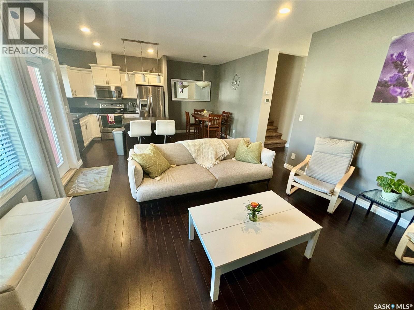 Single Family House 2 Level for Sale in  Atton CRESCENT Saskatoon 