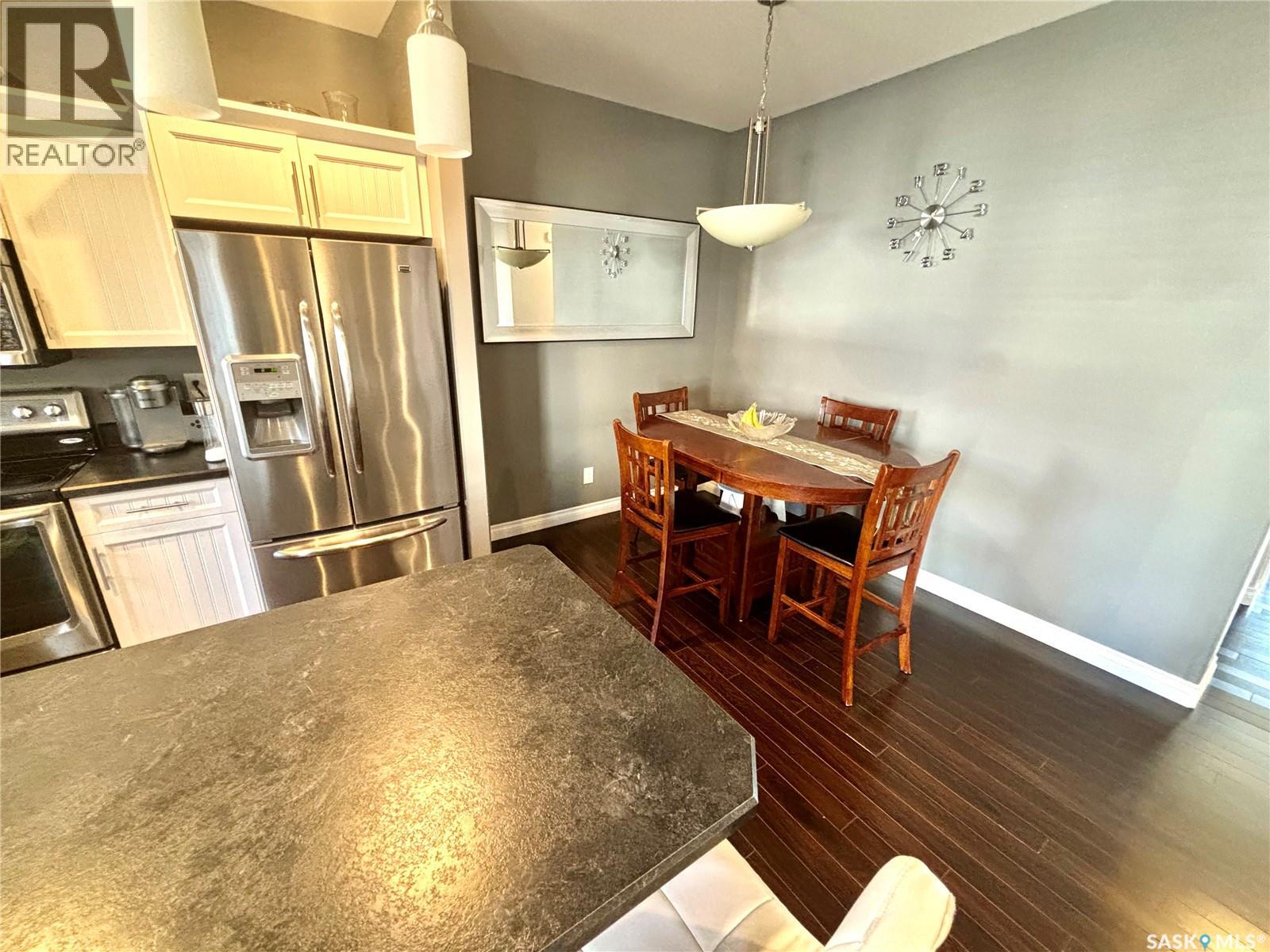 Single Family House 2 Level for Sale in  Atton CRESCENT Saskatoon 