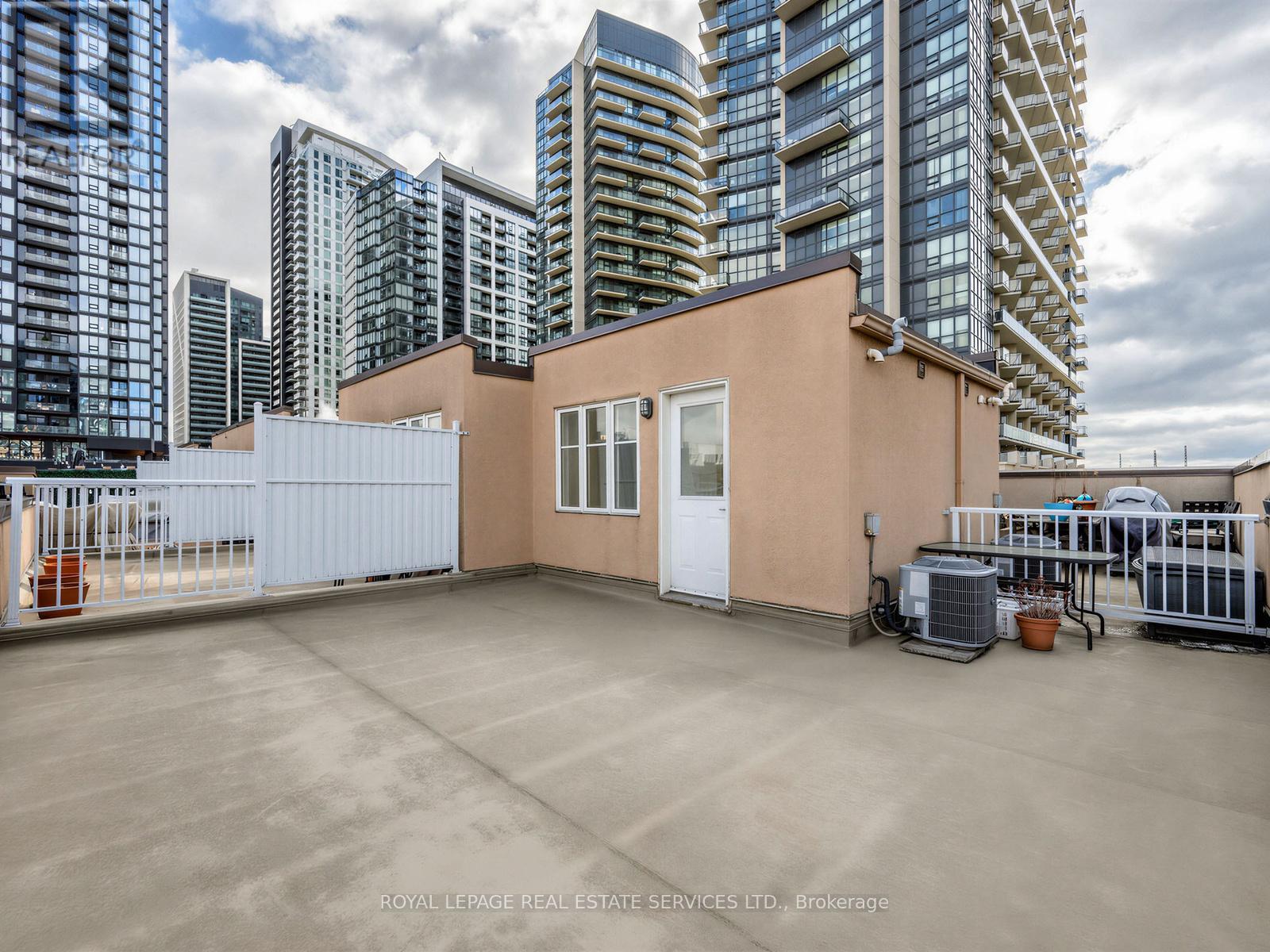 #515 46 EAST LIBERTY STREET - 20