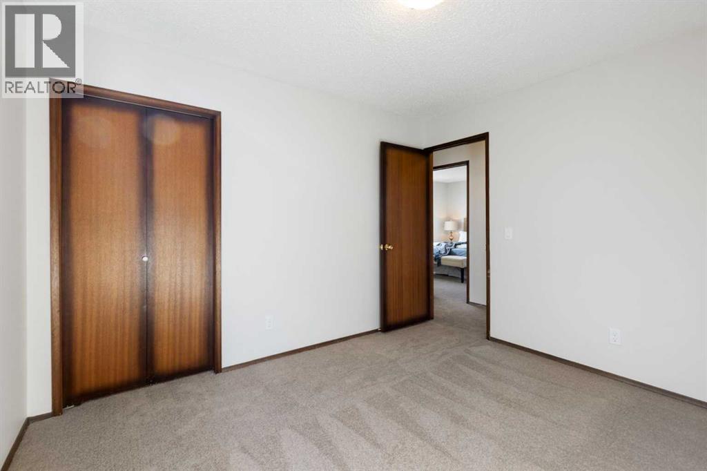 Single Family House 3 Level for Sale in  Castlefall Road NE Castleridge Calgary 