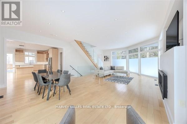 3279 LAKESHORE ROAD - 13