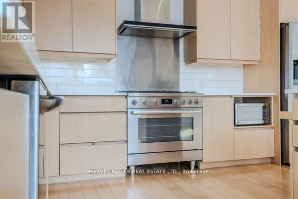 3279 LAKESHORE ROAD - 22