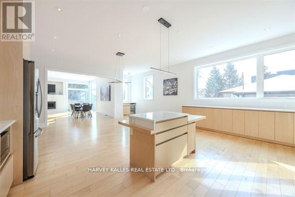 3279 LAKESHORE ROAD - 24