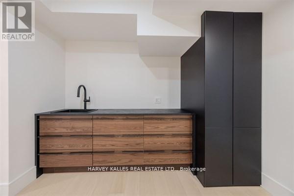 3279 LAKESHORE ROAD - 40