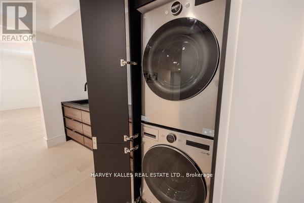 3279 LAKESHORE ROAD - 41