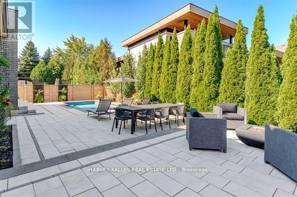 3279 LAKESHORE ROAD - 44