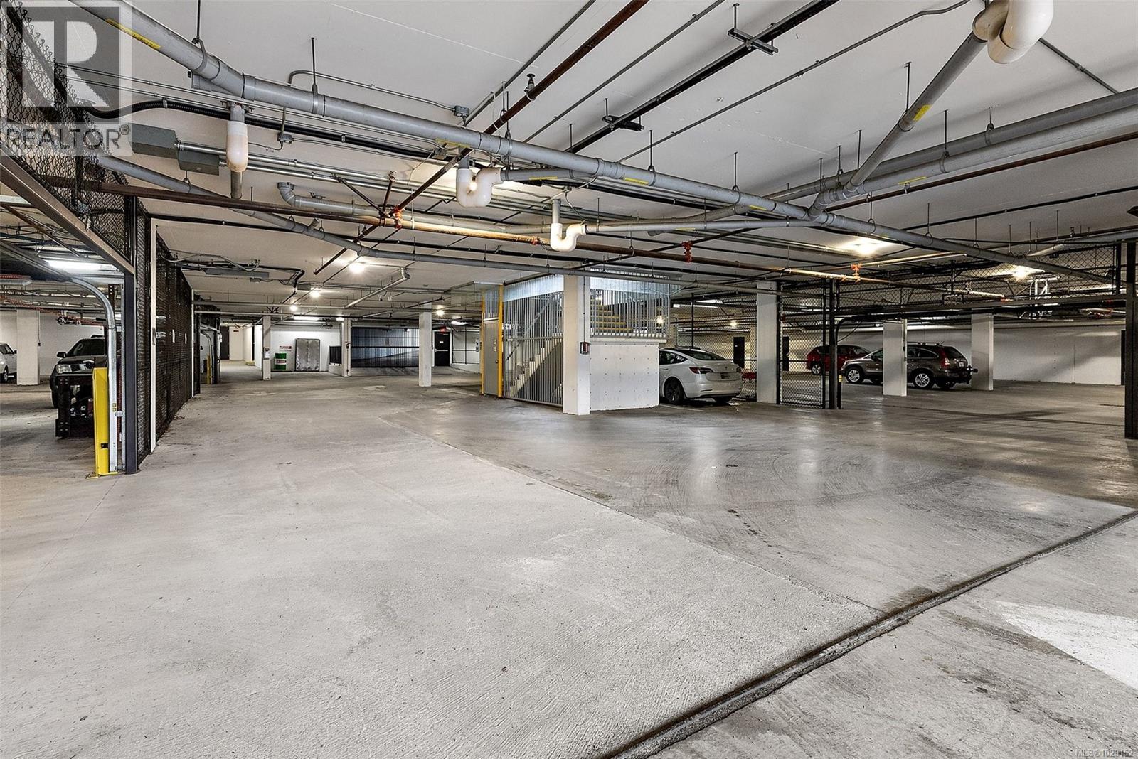 #414 611 BROOKSIDE RD - 18