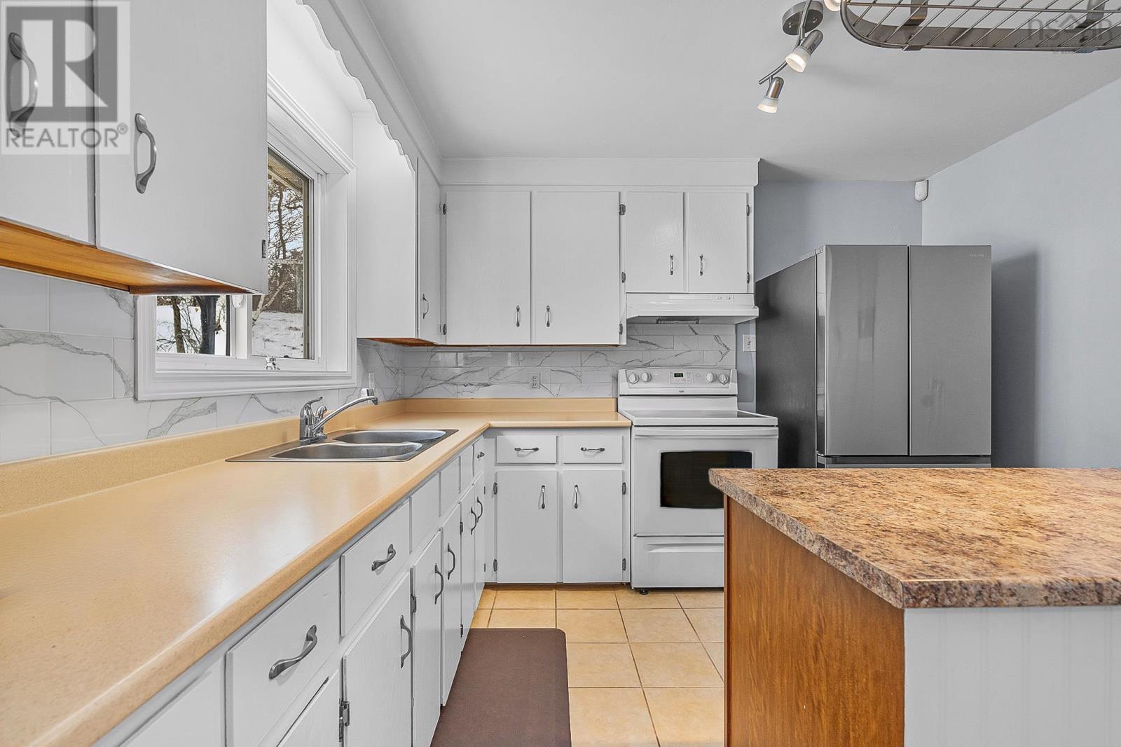 Property 15 of 43 of 37 Hillcrest Avenue