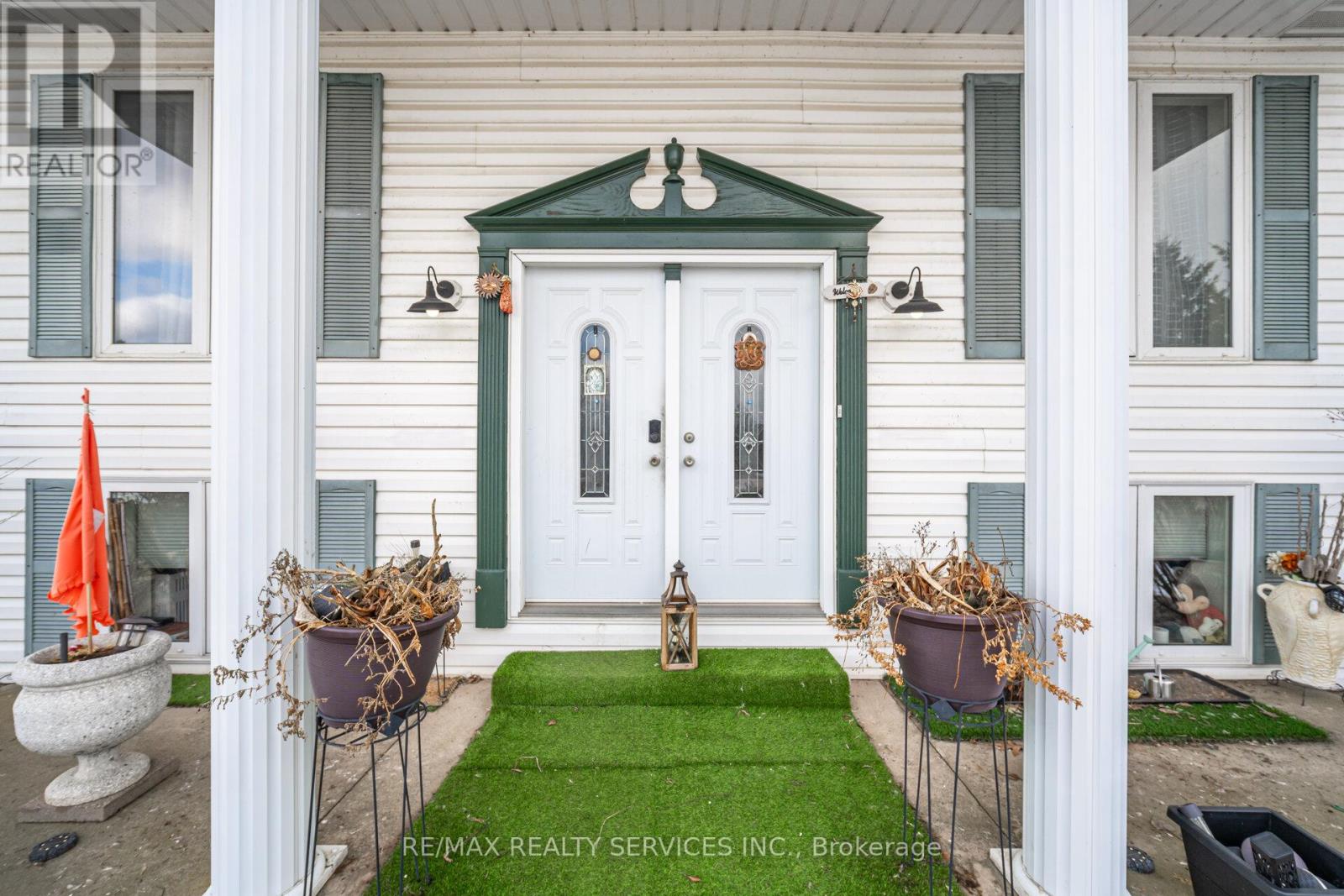 21 BARBOUR DRIVE - 8