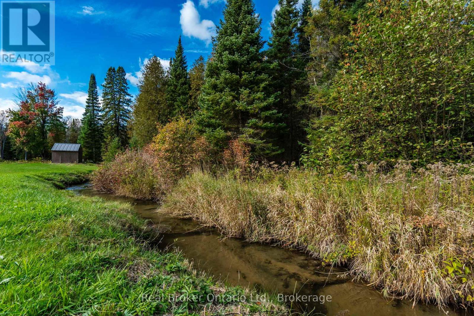 1076 BEAVER LANE,Springwater,,