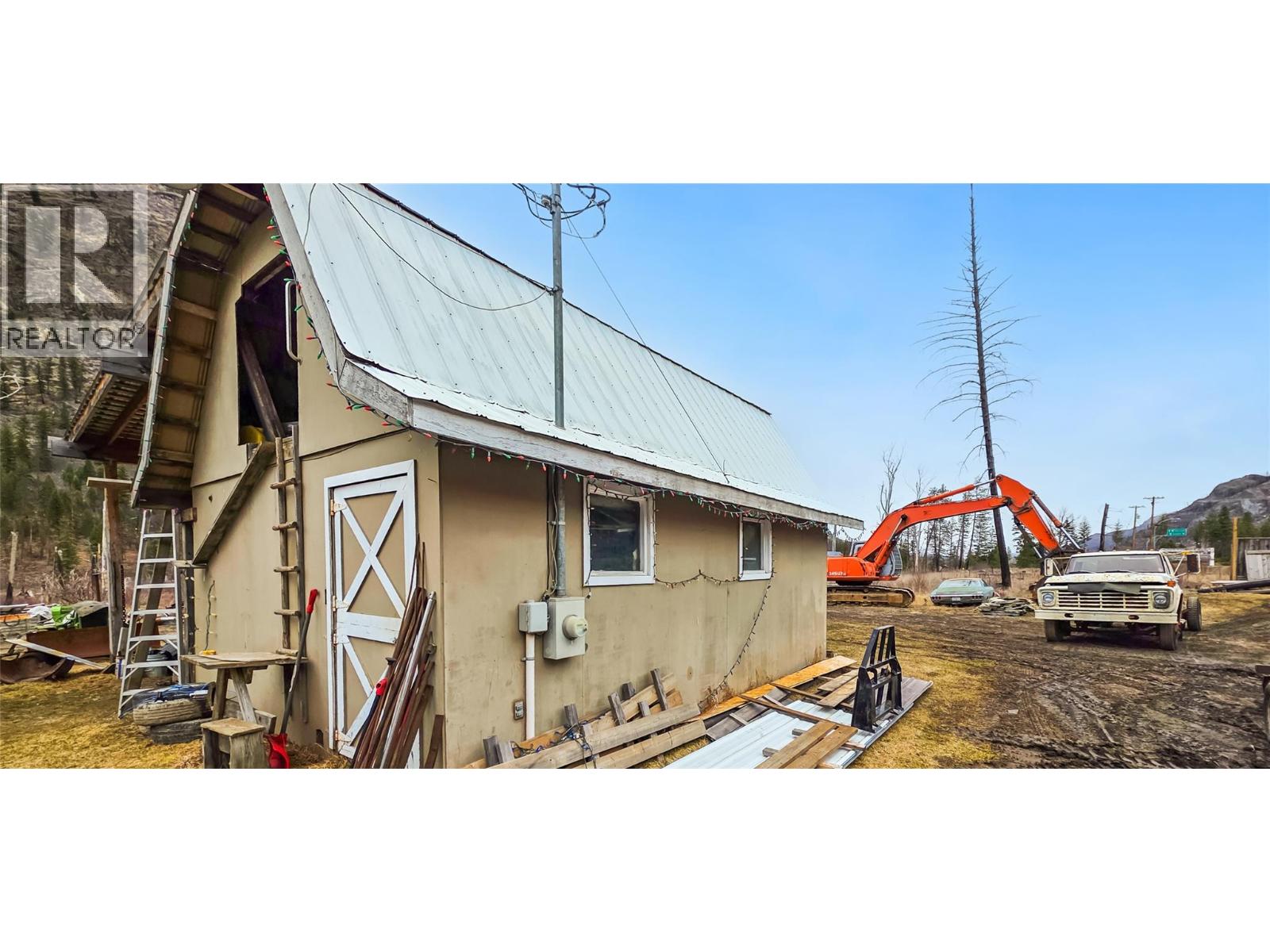 2910 CHRISTIAN VALLEY ROAD - 36