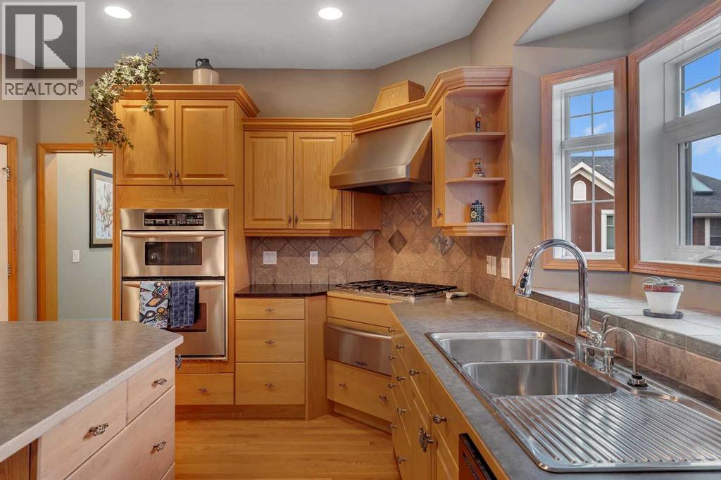 Single Family House for Sale in  Rosery Drive NW Rosemont Calgary 