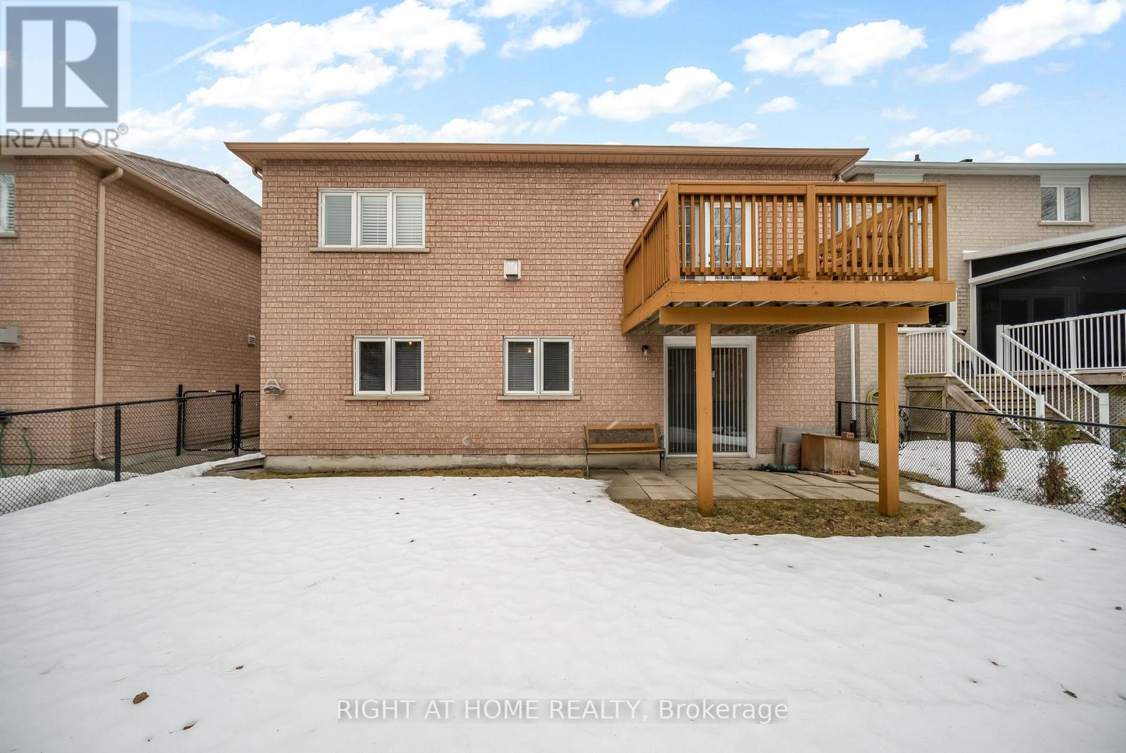 46 WOODHAVEN CRESCENT - 9