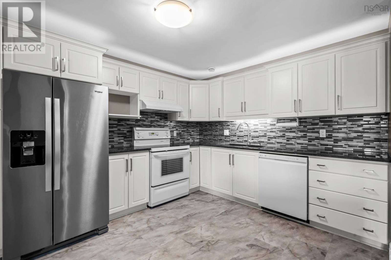 Property 19 of 42 of 101 52 Whitehall Crescent