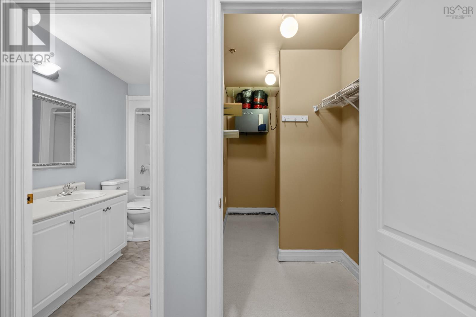 Property 32 of 42 of 101 52 Whitehall Crescent