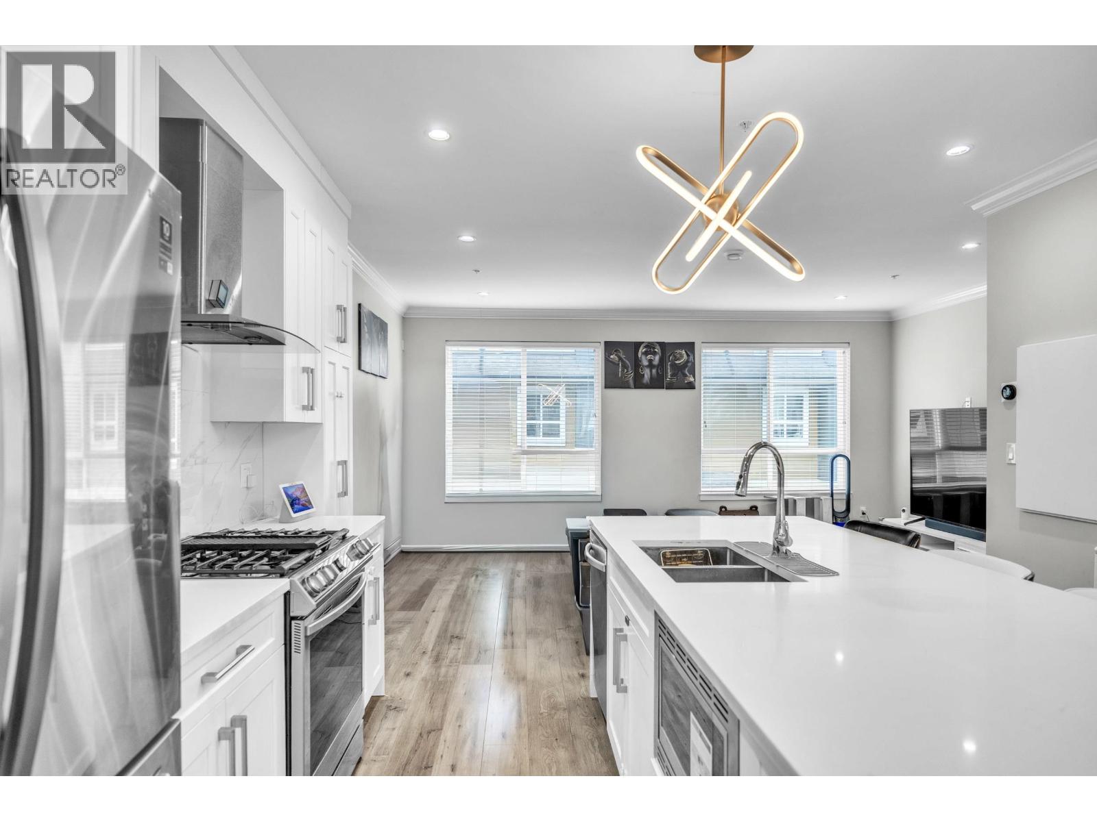 28 430 DUNCAN STREET, New Westminster