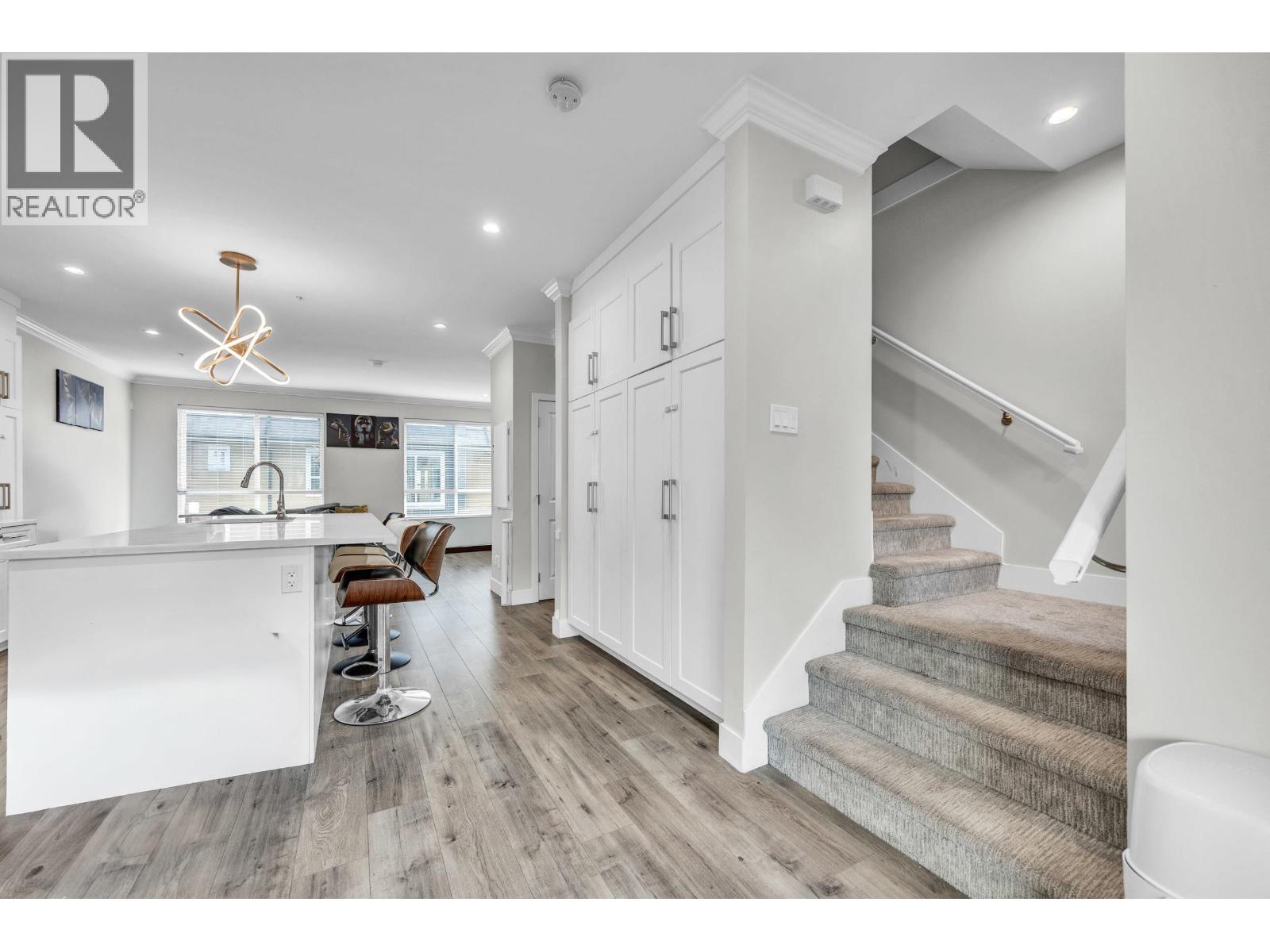 28 430 DUNCAN STREET, New Westminster