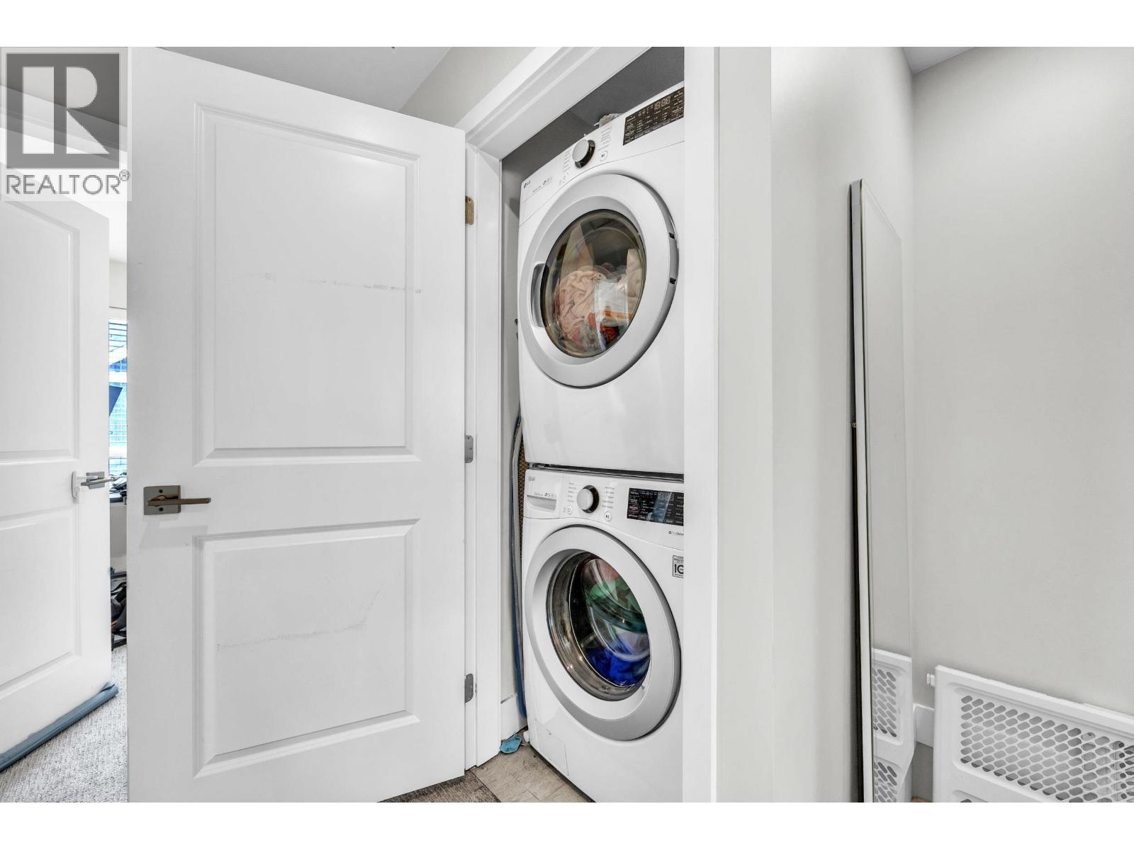 28 430 DUNCAN STREET, New Westminster