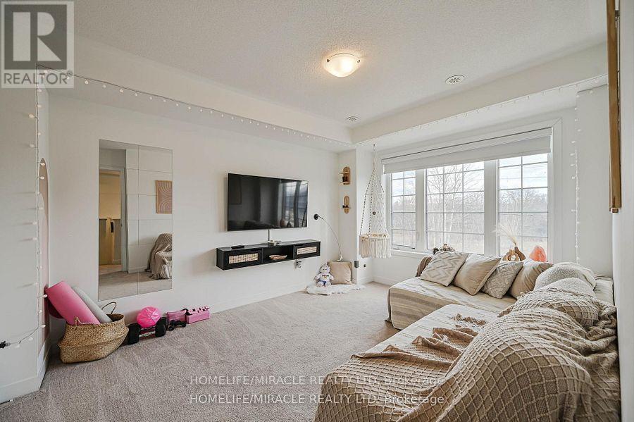 17 SELFRIDGE WAY - 21