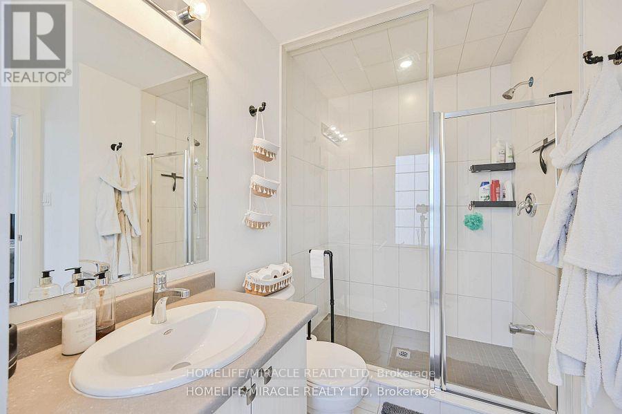 17 SELFRIDGE WAY - 38