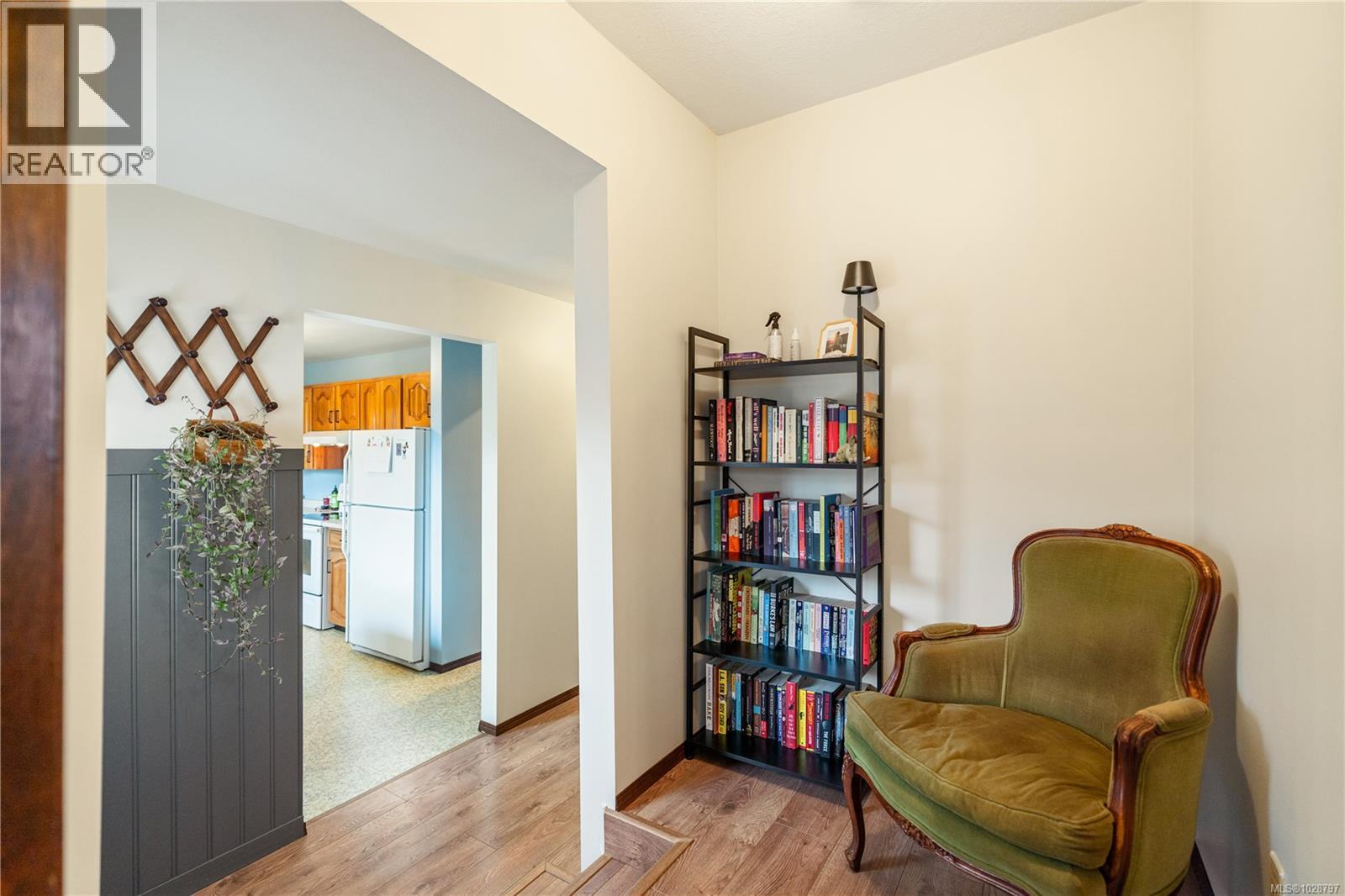 891 LAVENDER AVE - 16