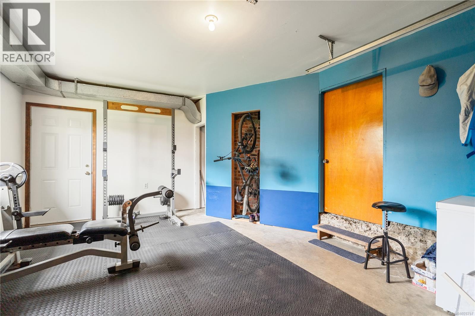 891 LAVENDER AVE - 25