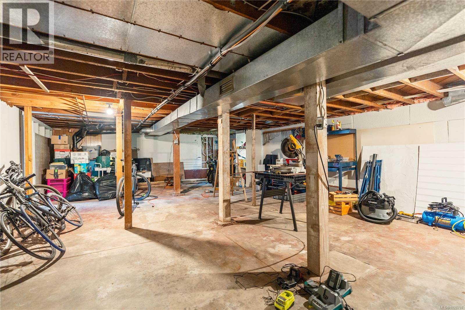 891 LAVENDER AVE - 26