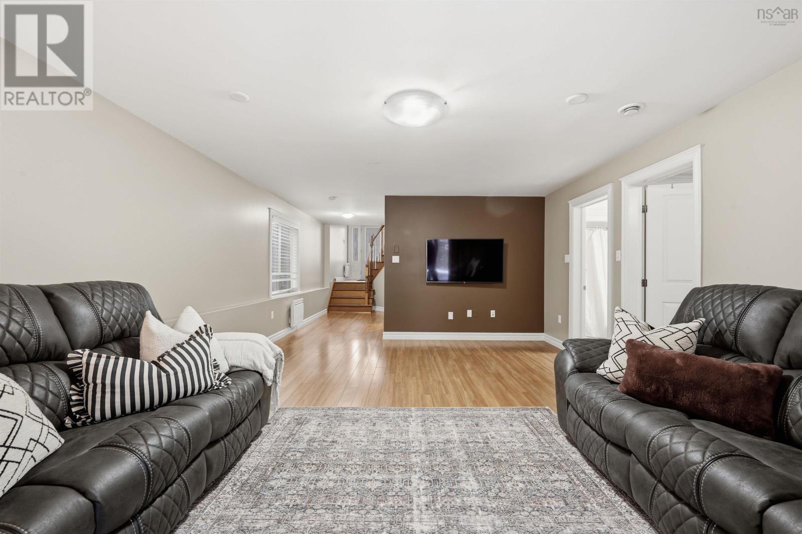 Property 31 of 49 of 11 Stockton Ridge