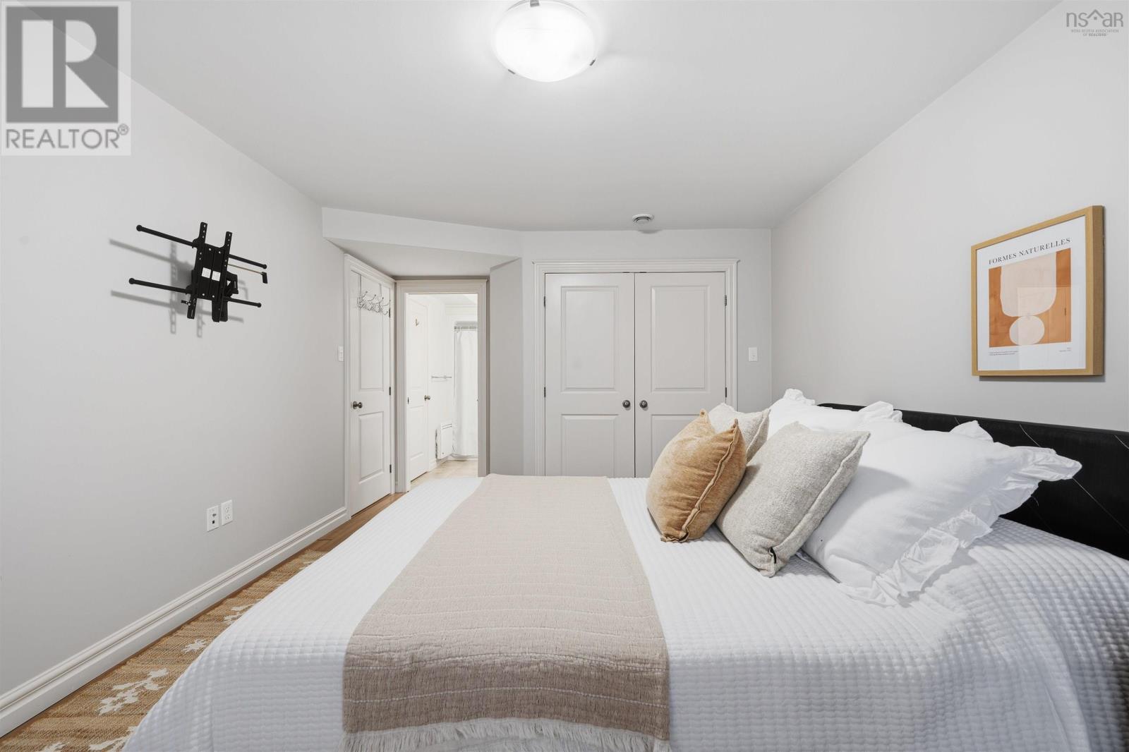 Property 35 of 49 of 11 Stockton Ridge