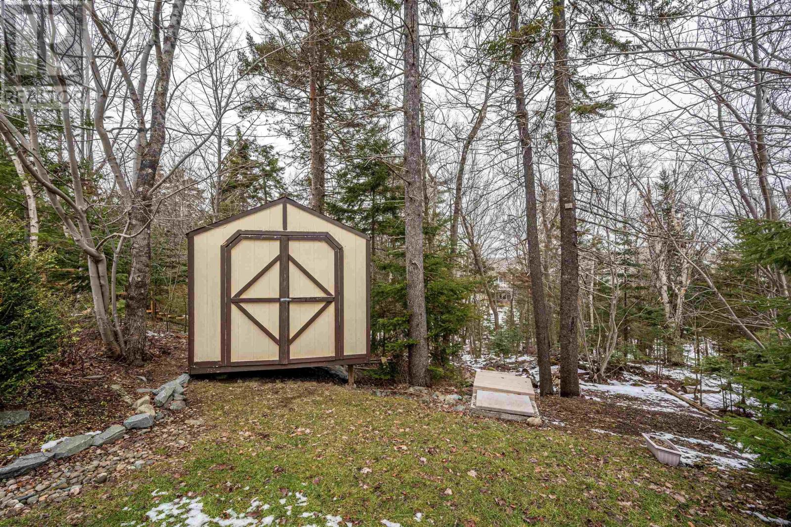 Property 44 of 49 of 11 Stockton Ridge