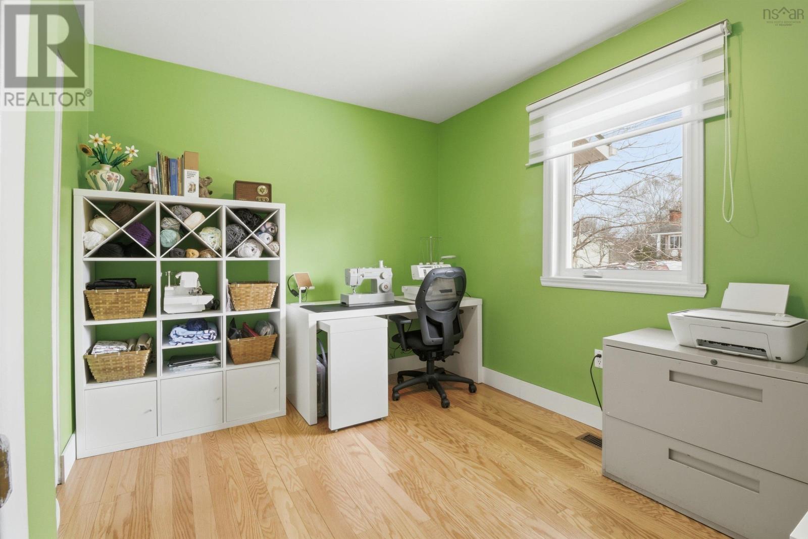 Property 21 of 36 of 17 Sprucewood Avenue