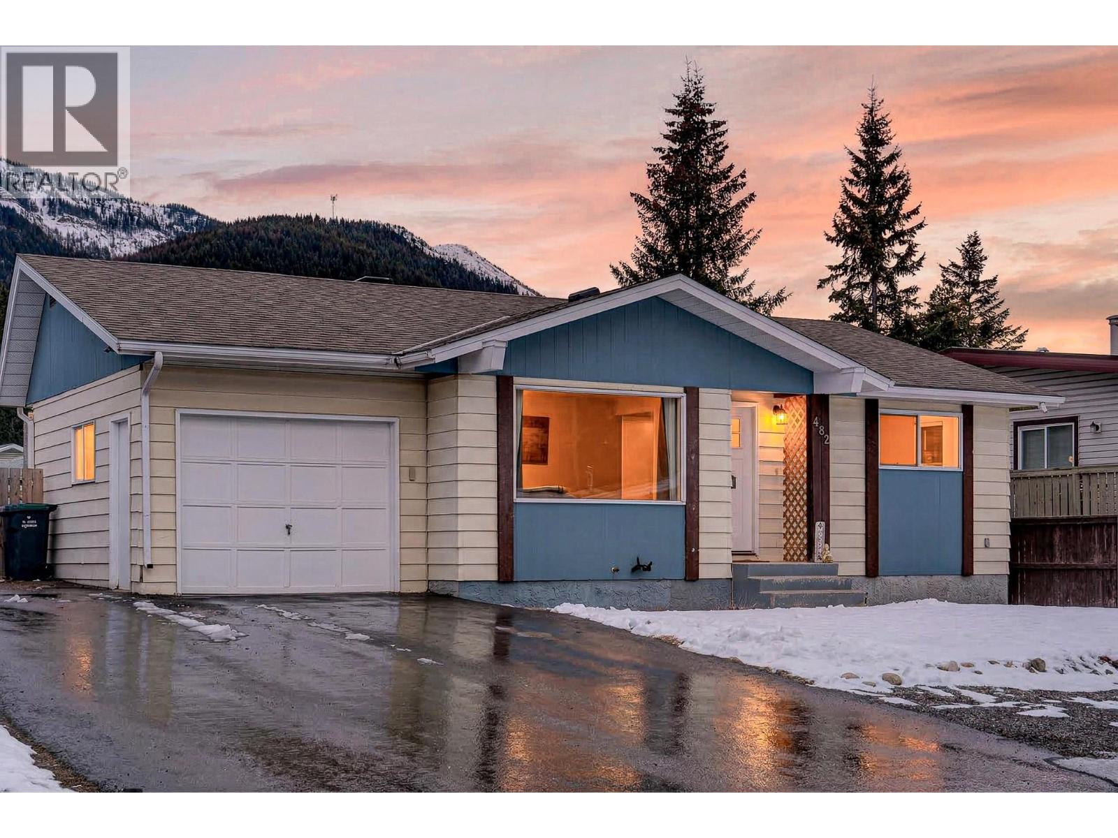 482 Engelmann Spruce Drive, Sparwood