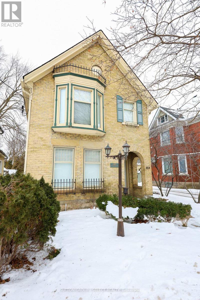 552 ADELAIDE STREET N - 2