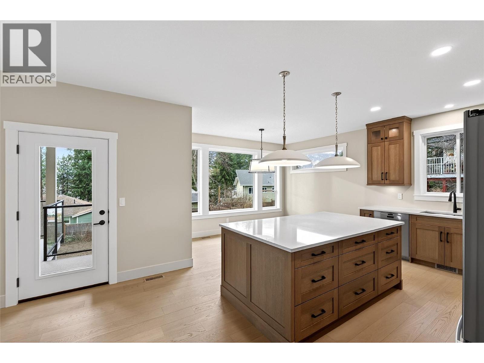 3682 Braelyn Road, Tappen