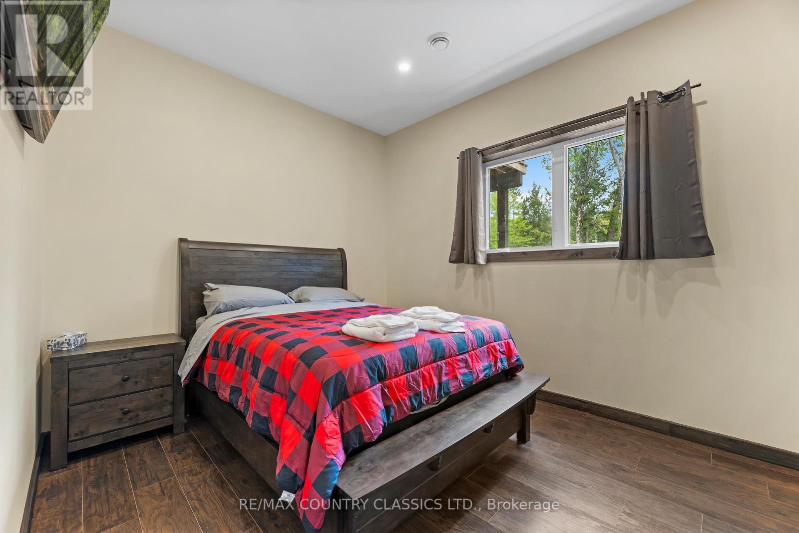 511 BRETHOUR ROAD — photo 30