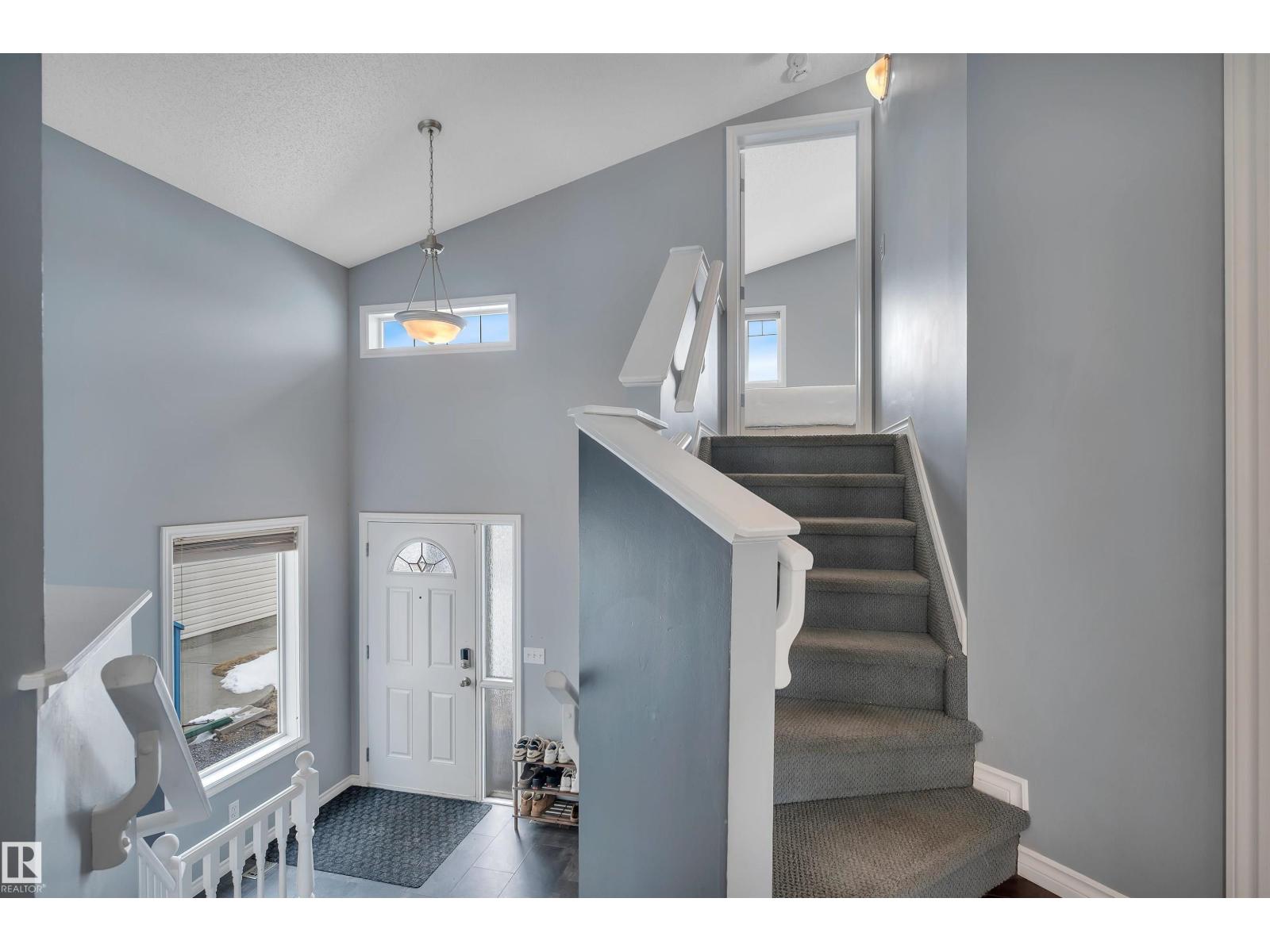 62 DOUGLAS CR, Leduc