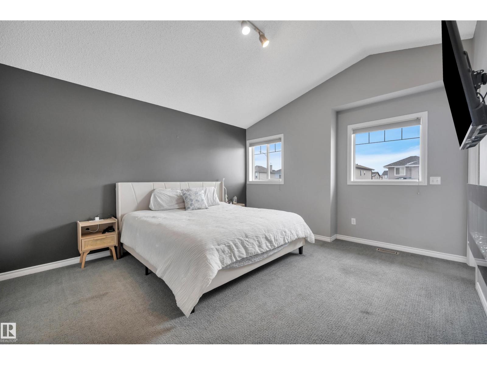 62 DOUGLAS CR, Leduc