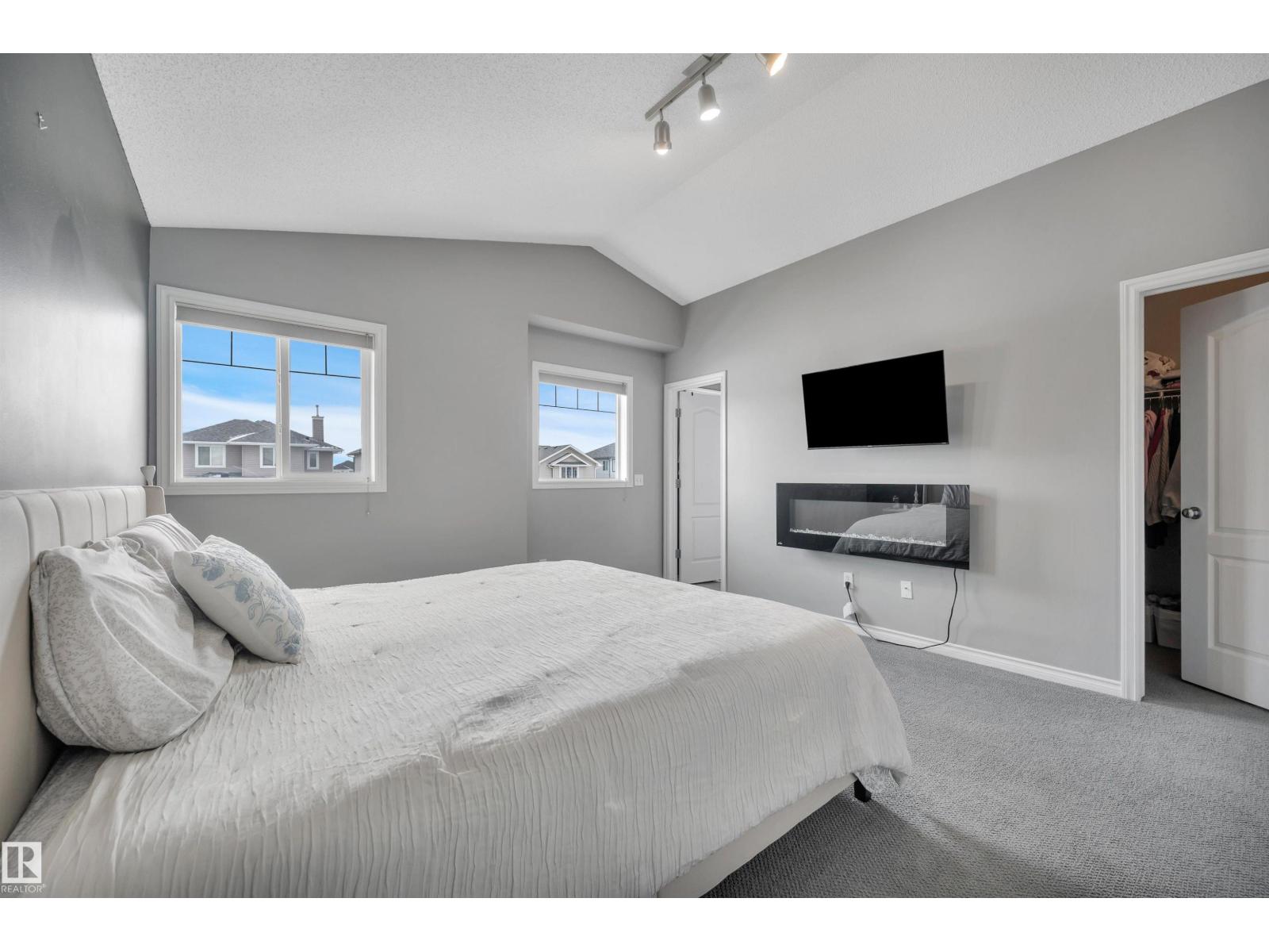 62 DOUGLAS CR, Leduc