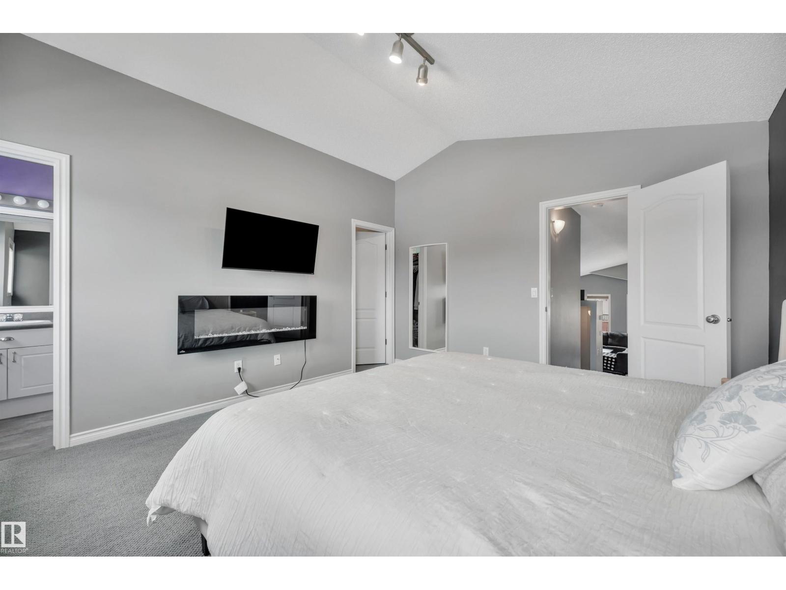 62 DOUGLAS CR, Leduc