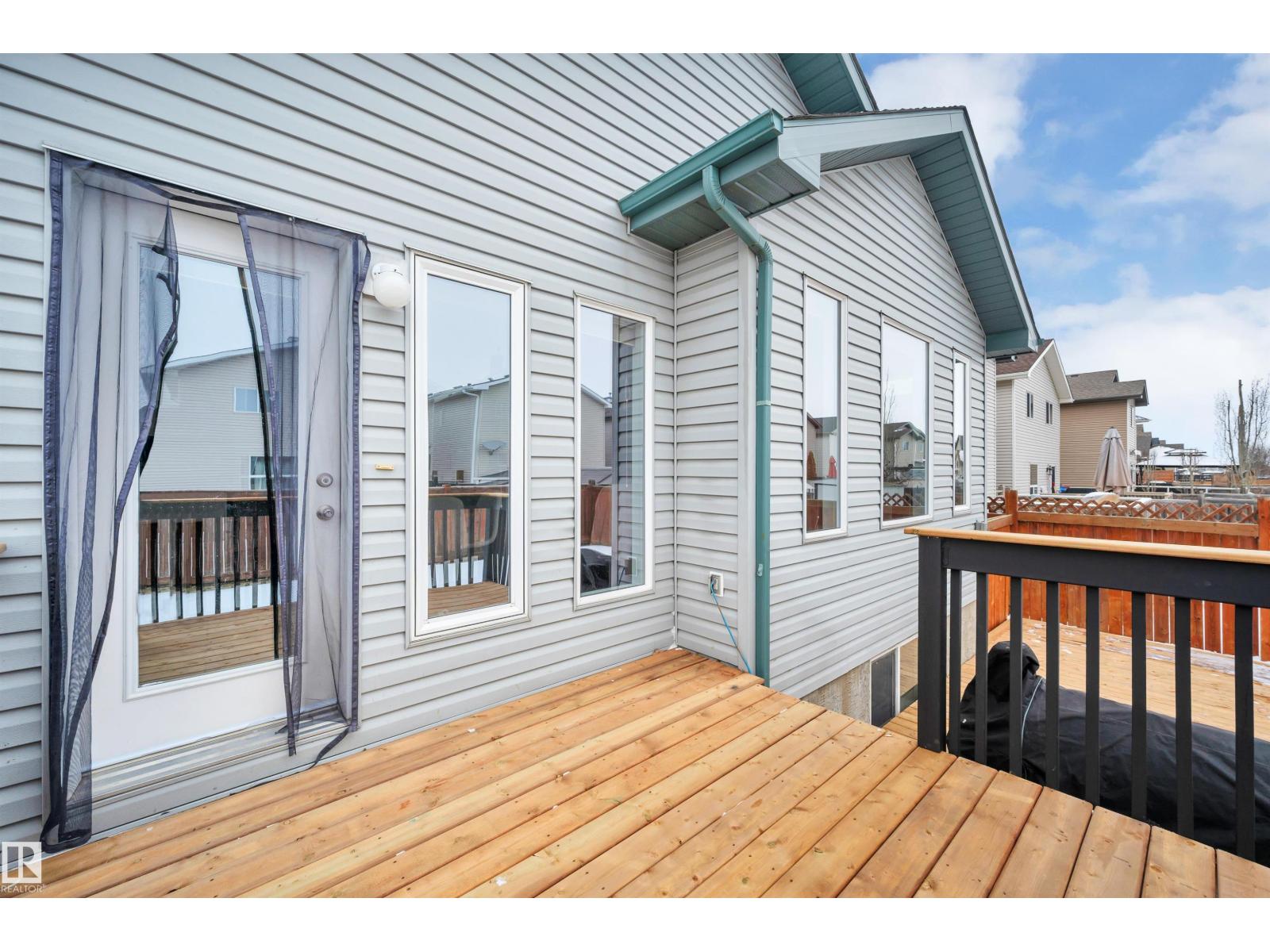 62 DOUGLAS CR, Leduc