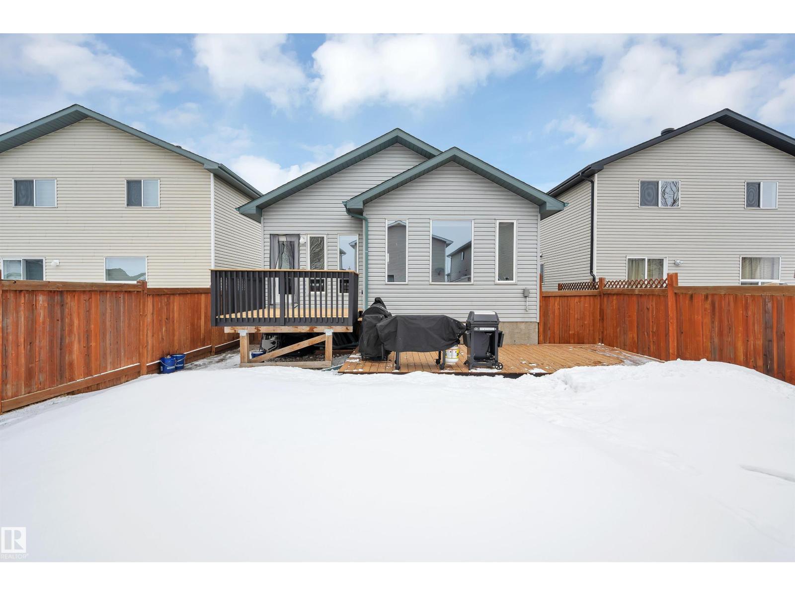 62 DOUGLAS CR, Leduc
