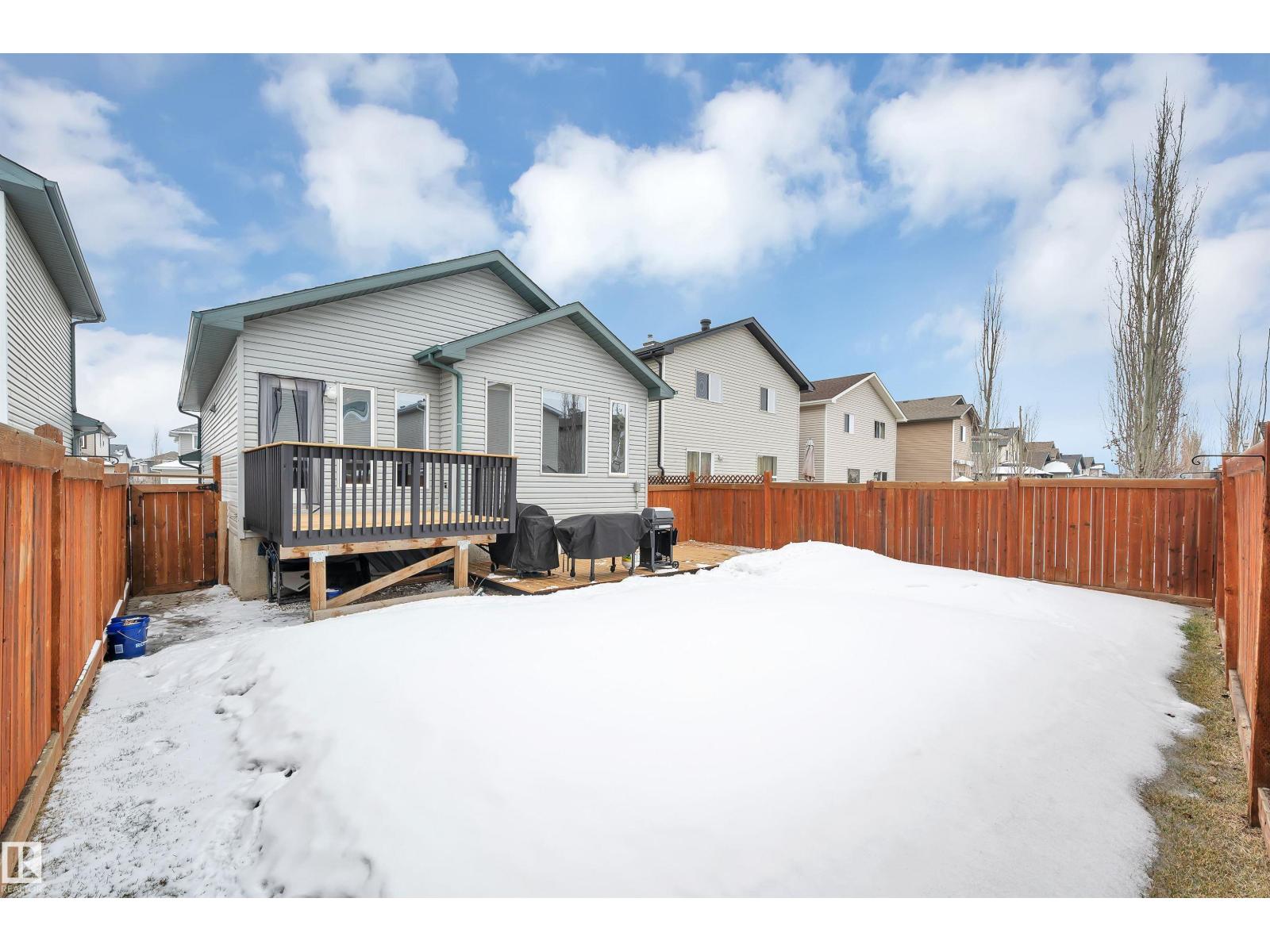 62 DOUGLAS CR, Leduc