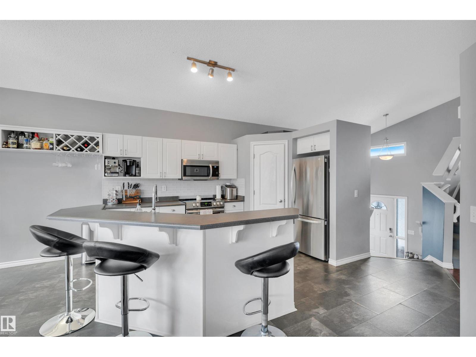 62 DOUGLAS CR, Leduc