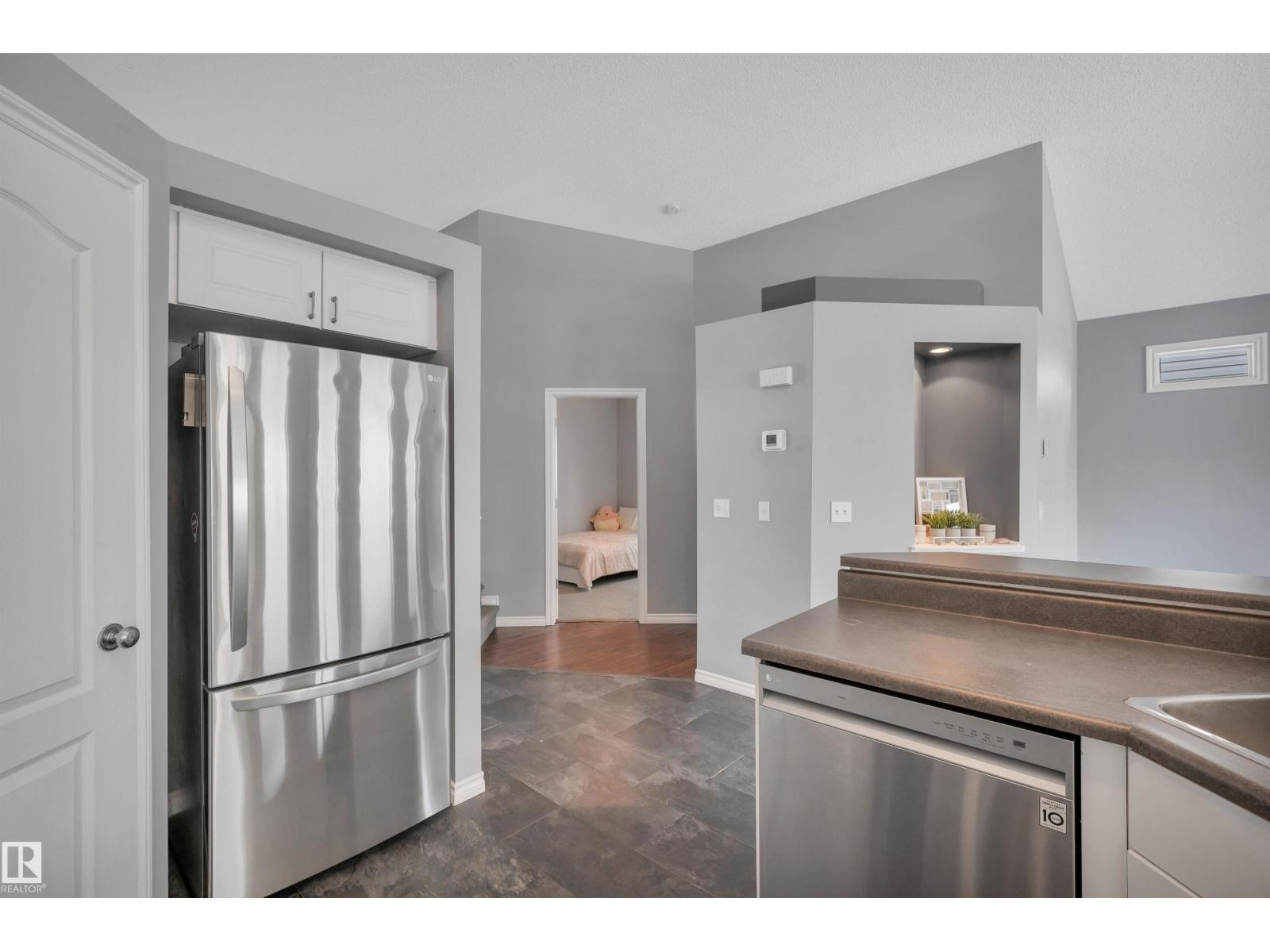 62 DOUGLAS CR, Leduc