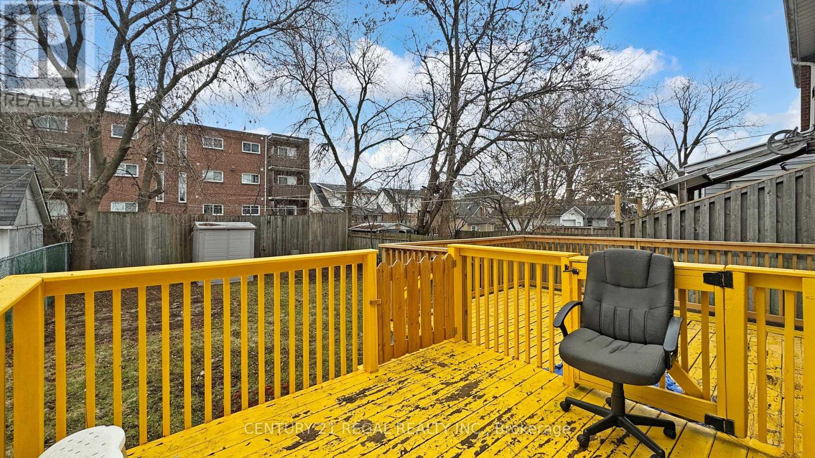 55 MONTRAVE AVENUE - 29